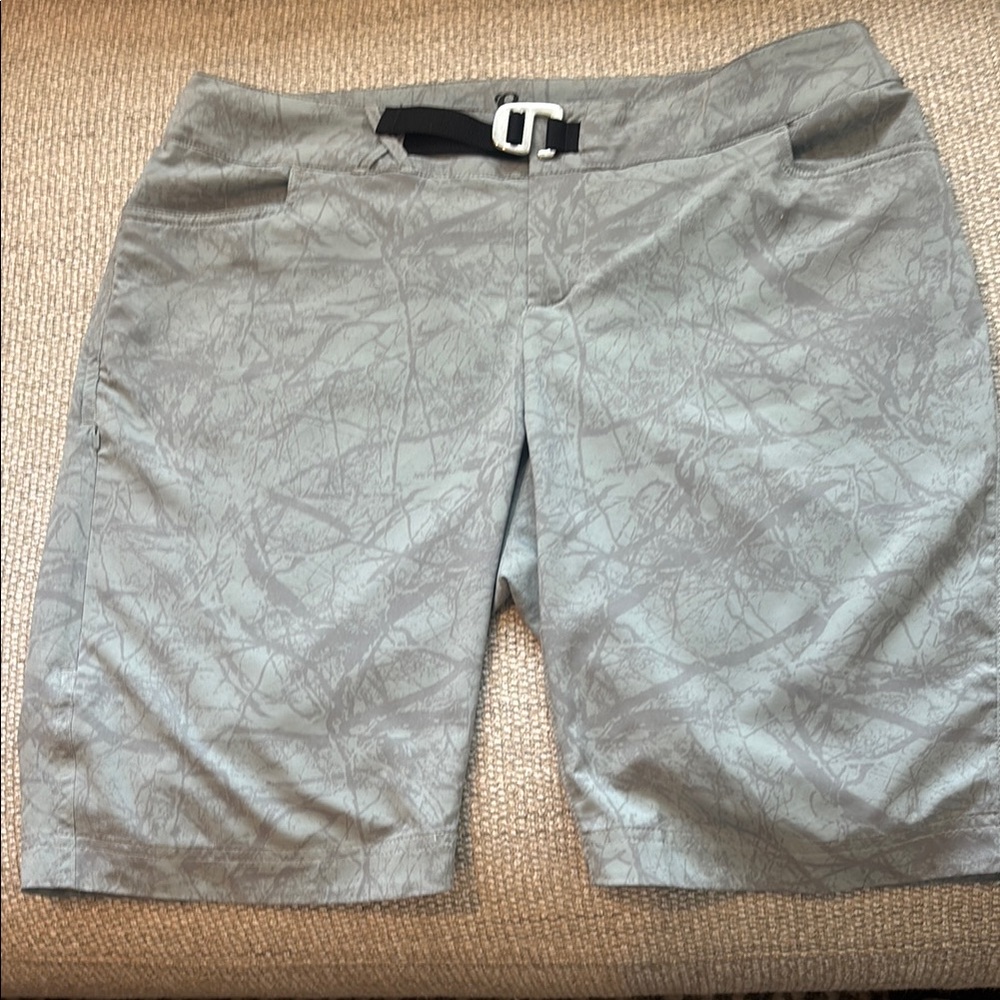 Pearl Izumi Gray Women's Shorts with Belt